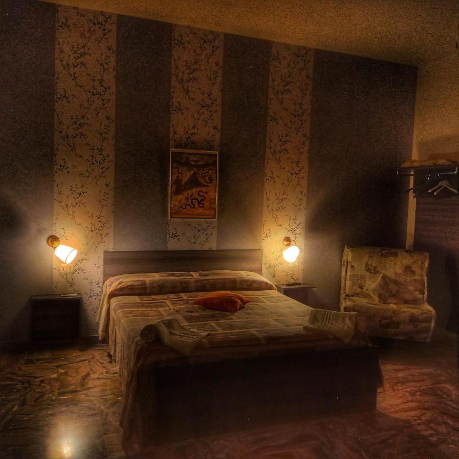 Amphitheatrum Gate ポンペイ エクステリア 写真